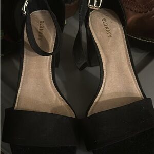Old Navy Black Suede Block Heel Sandals with Ankle Strap (never been worn)